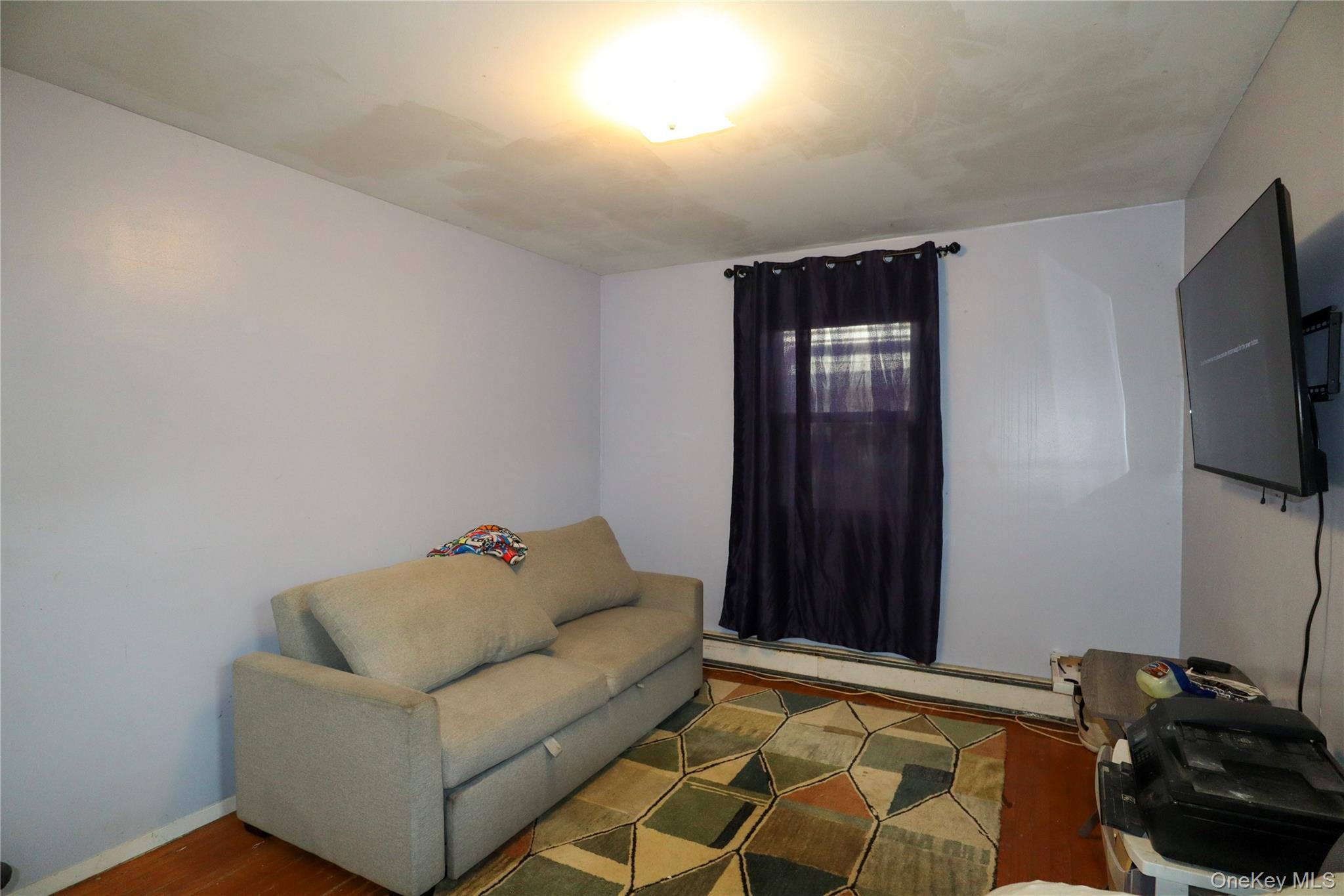 Single Family Jefferson Suffolk County, NY 11798, MLS-926663-11