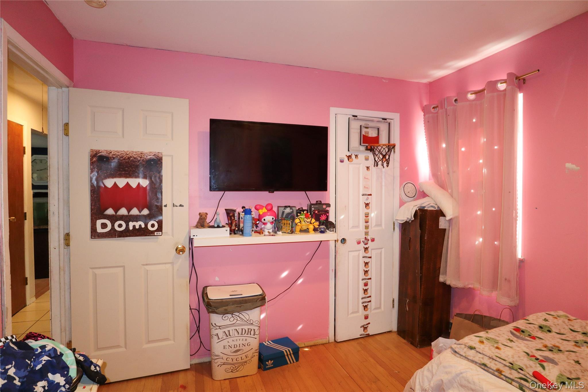 Single Family Jefferson Suffolk County, NY 11798, MLS-926663-18