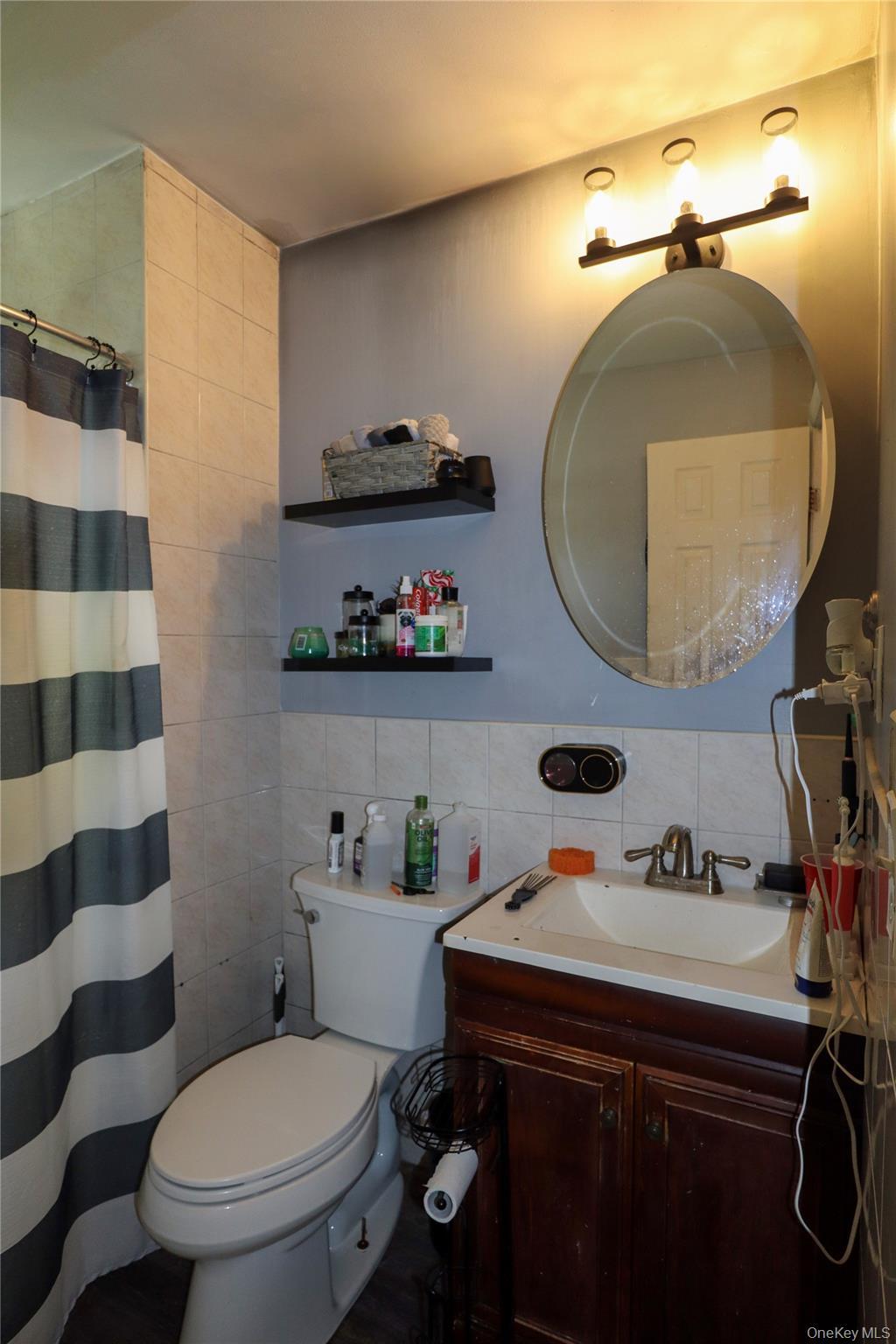 Single Family Jefferson Suffolk County, NY 11798, MLS-926663-23