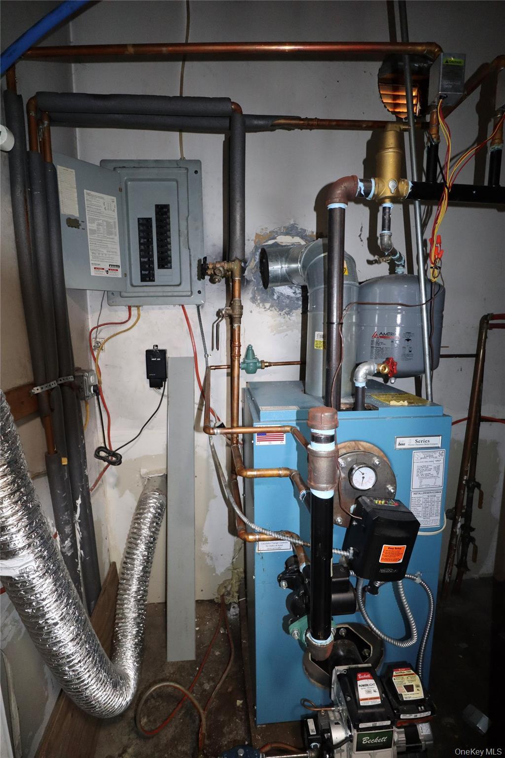 Single Family Jefferson Suffolk County, NY 11798, MLS-926663-27