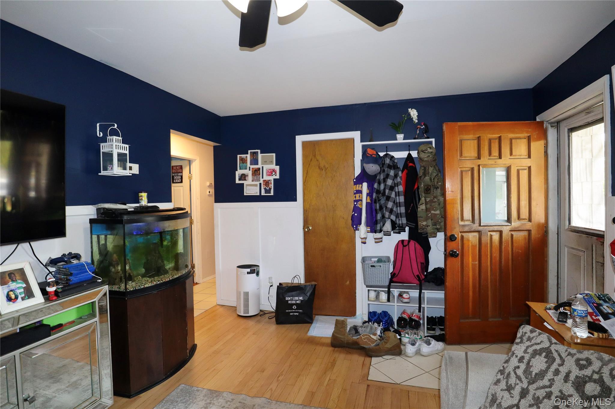 Single Family Jefferson Suffolk County, NY 11798, MLS-926663-3