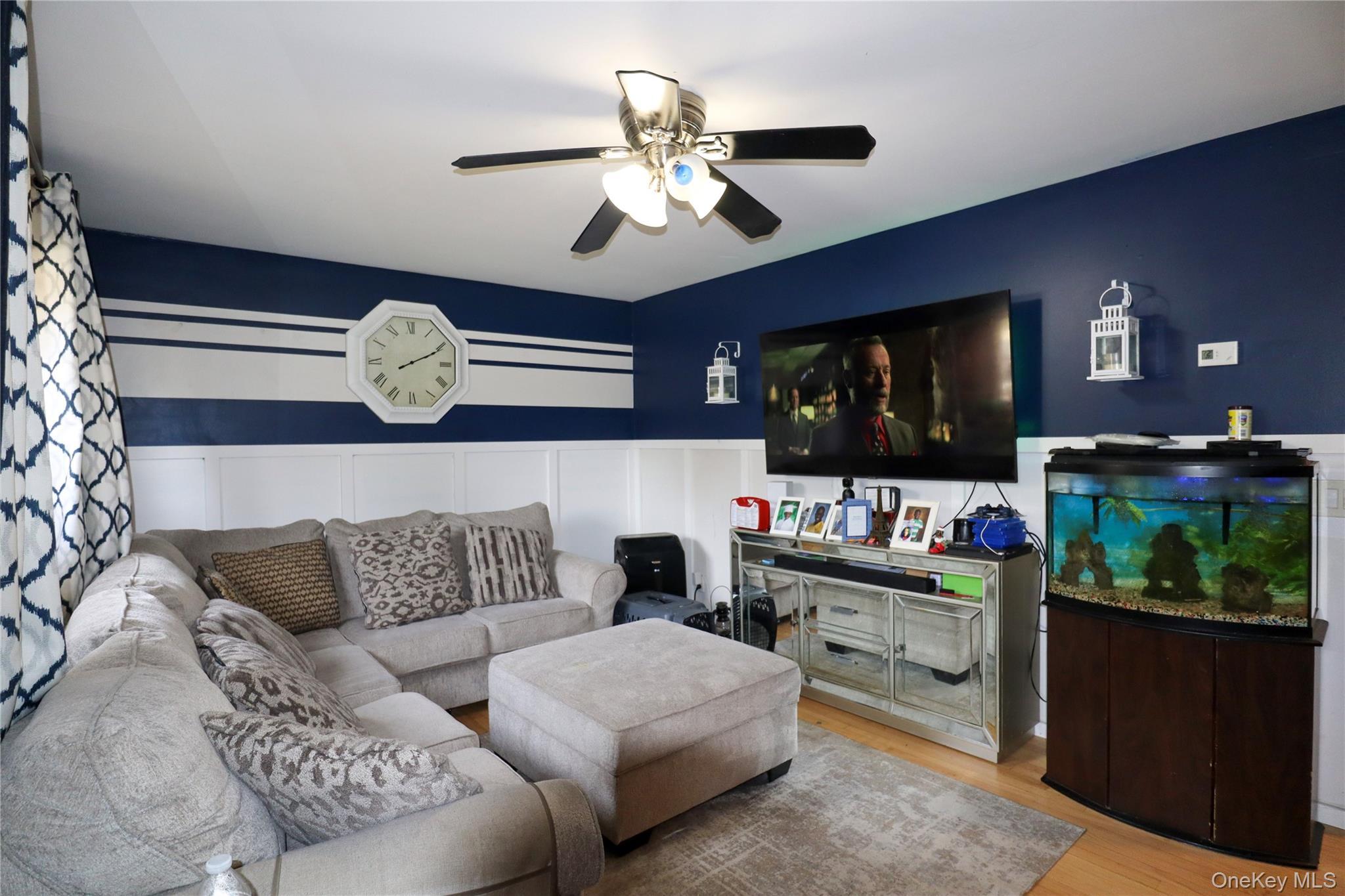 Single Family Jefferson Suffolk County, NY 11798, MLS-926663-5