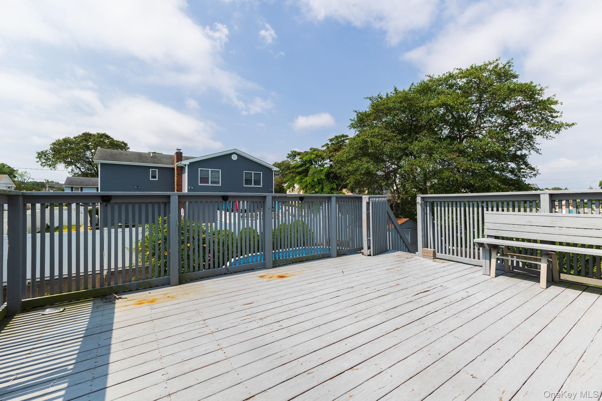 Single Family Kings  Suffolk County, NY 11757, MLS-926681-10