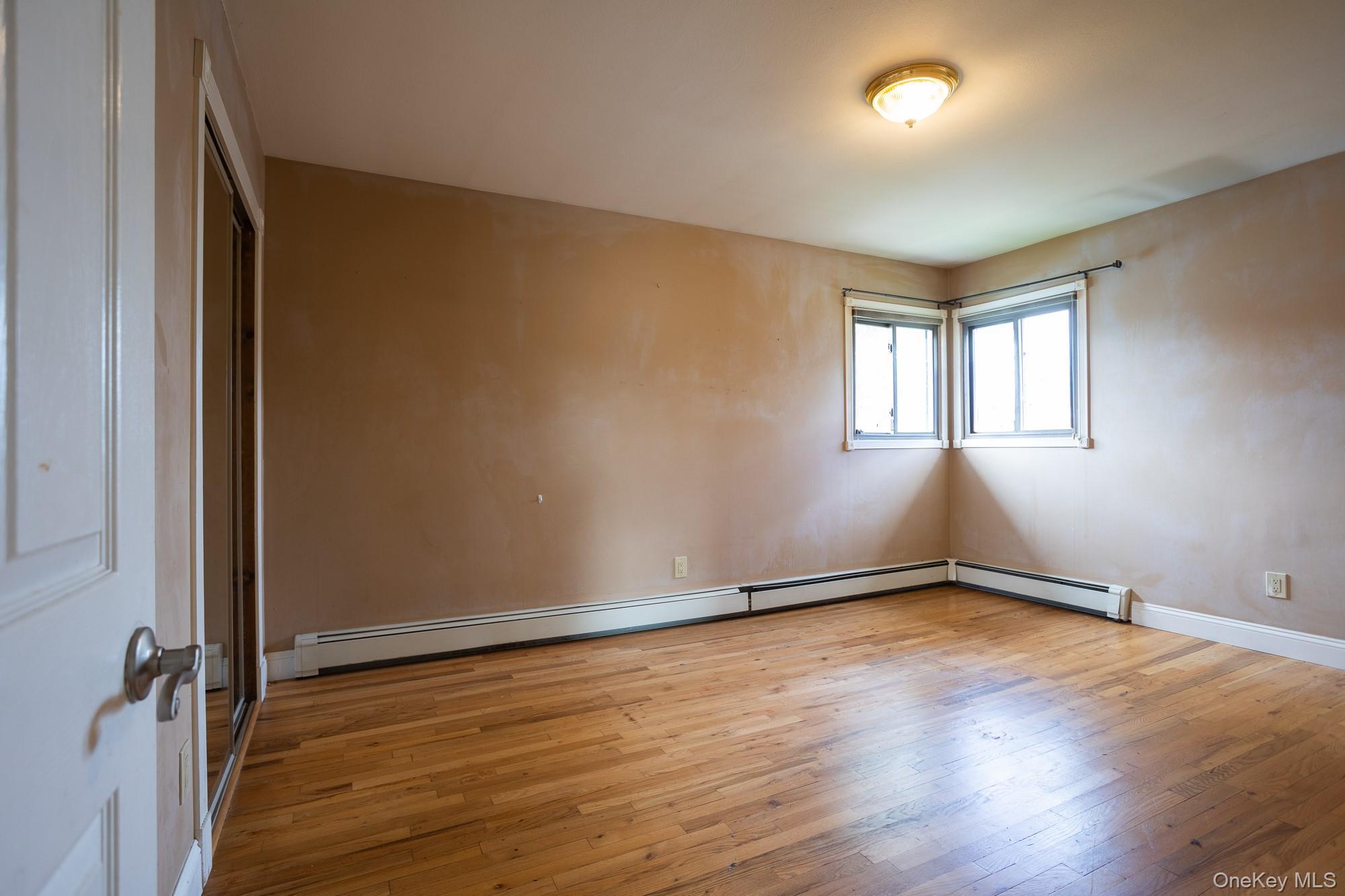 Single Family Kings  Suffolk County, NY 11757, MLS-926681-14