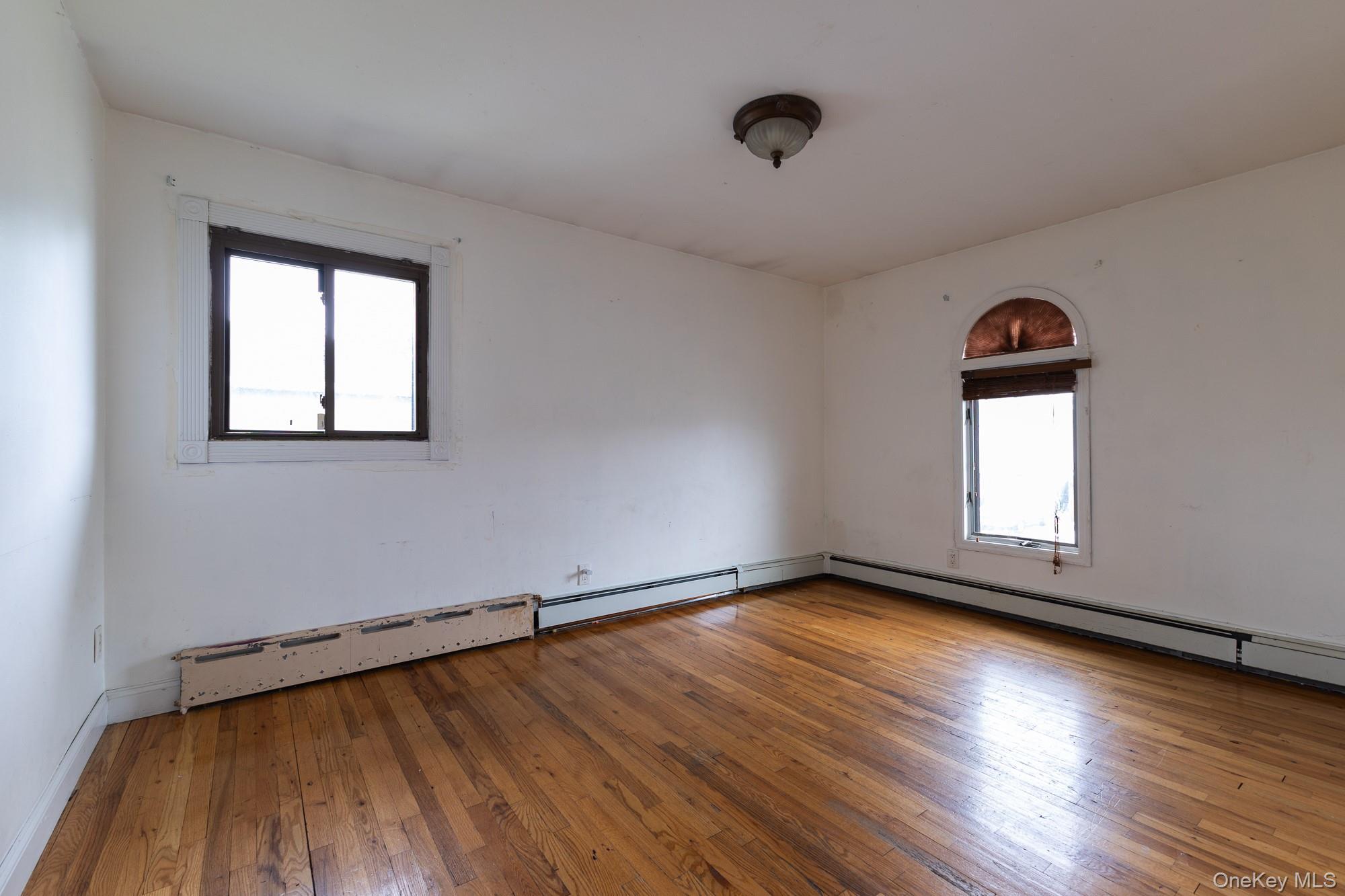 Single Family Kings  Suffolk County, NY 11757, MLS-926681-16