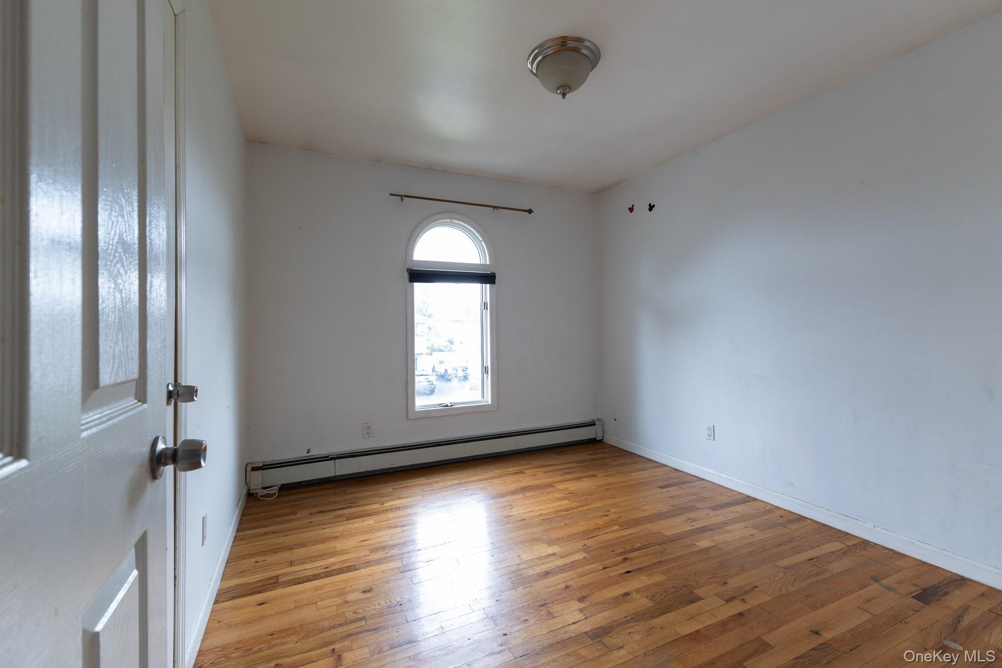 Single Family Kings  Suffolk County, NY 11757, MLS-926681-17