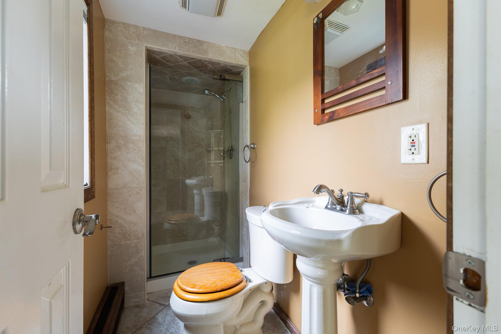 Single Family Kings  Suffolk County, NY 11757, MLS-926681-23