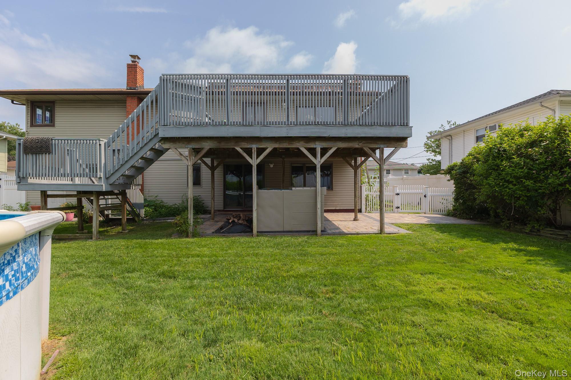 Single Family Kings  Suffolk County, NY 11757, MLS-926681-29