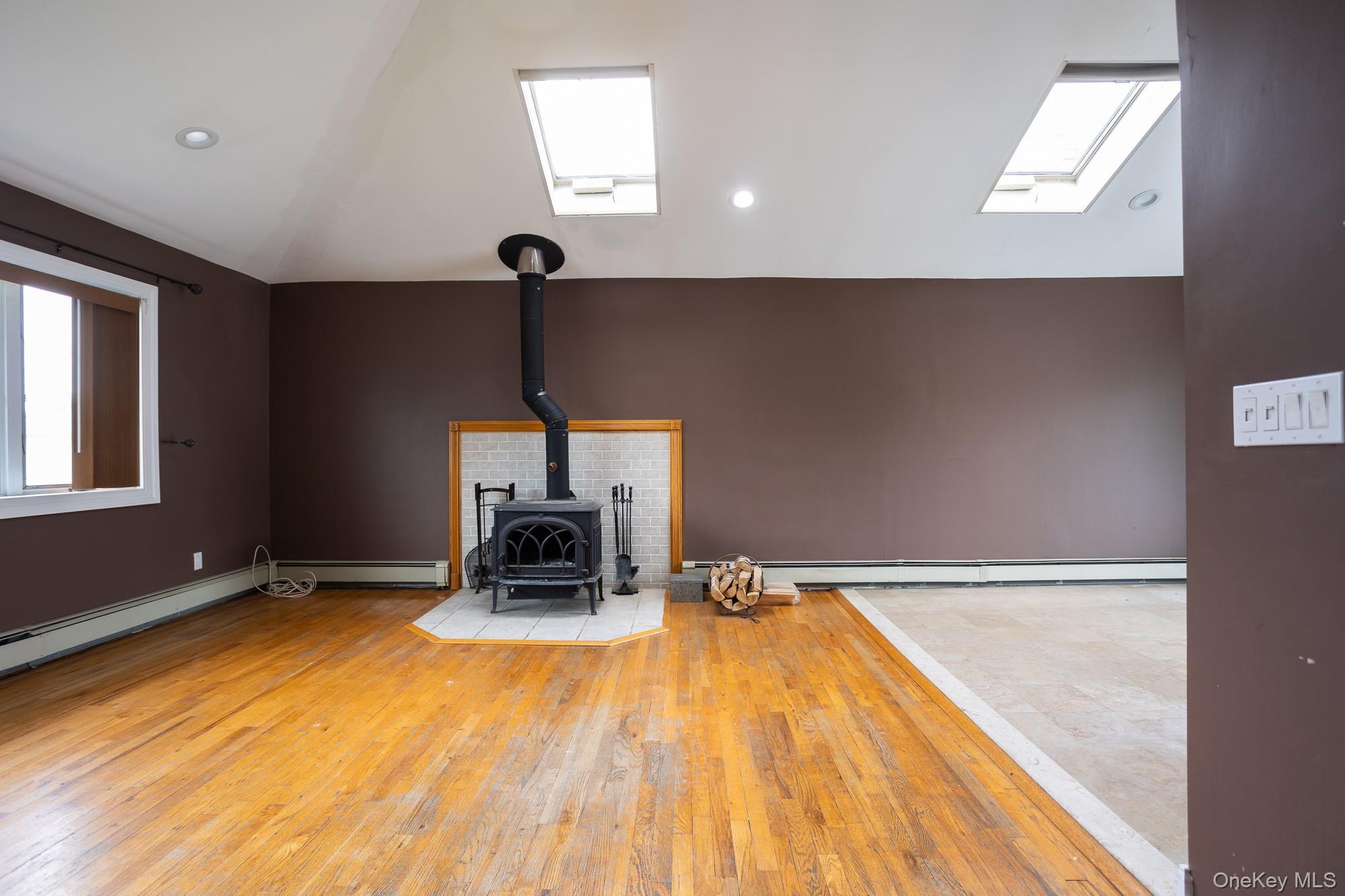 Single Family Kings  Suffolk County, NY 11757, MLS-926681-3