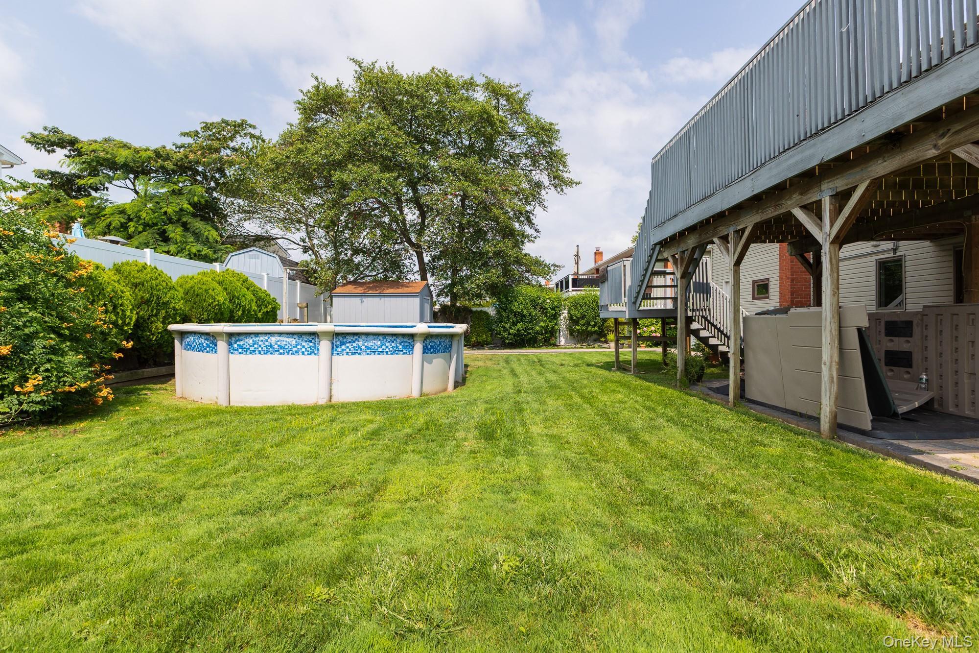 Single Family Kings  Suffolk County, NY 11757, MLS-926681-30