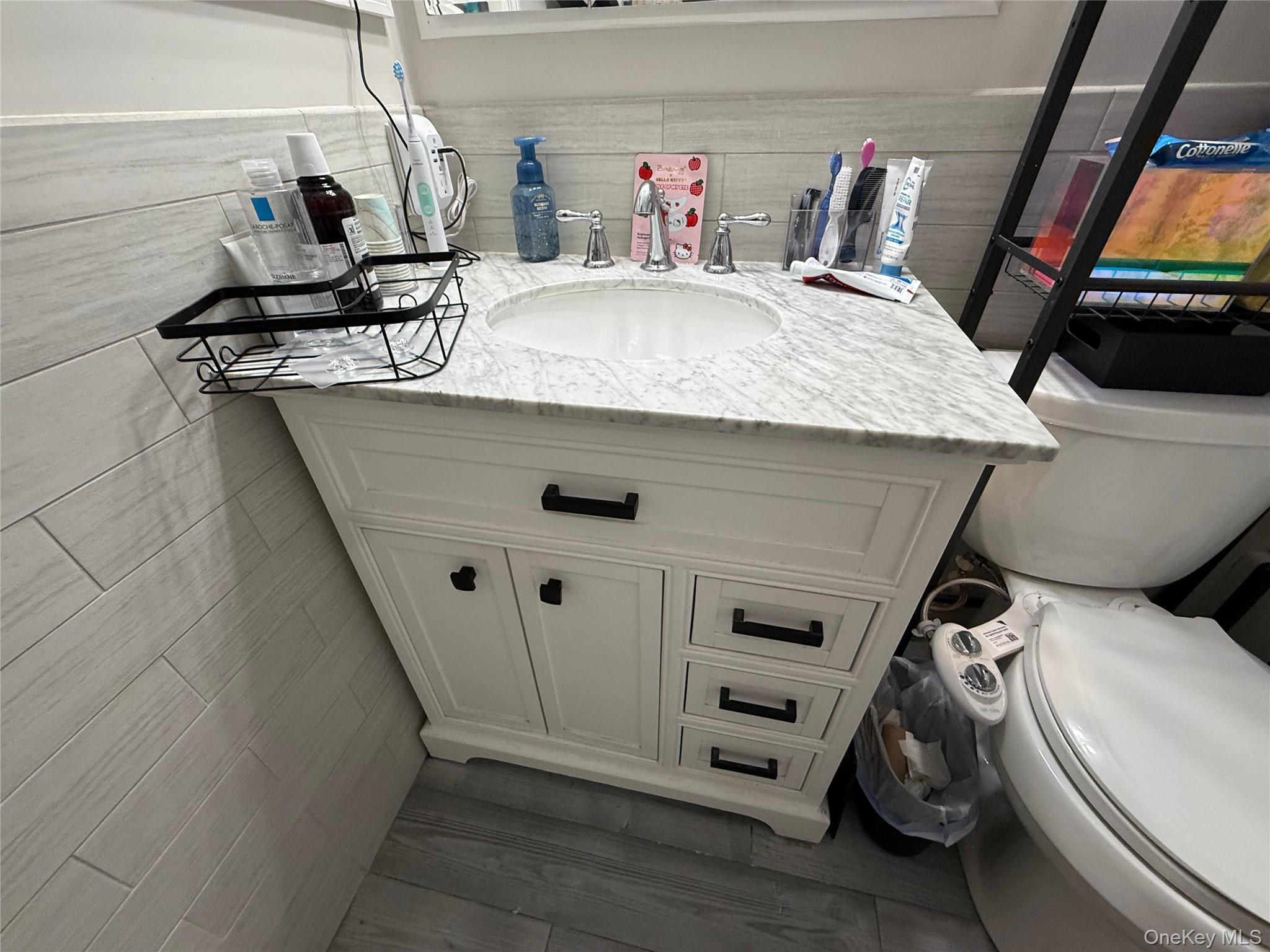 Single Family Glenmere Suffolk County, NY 11727, MLS-926689-11