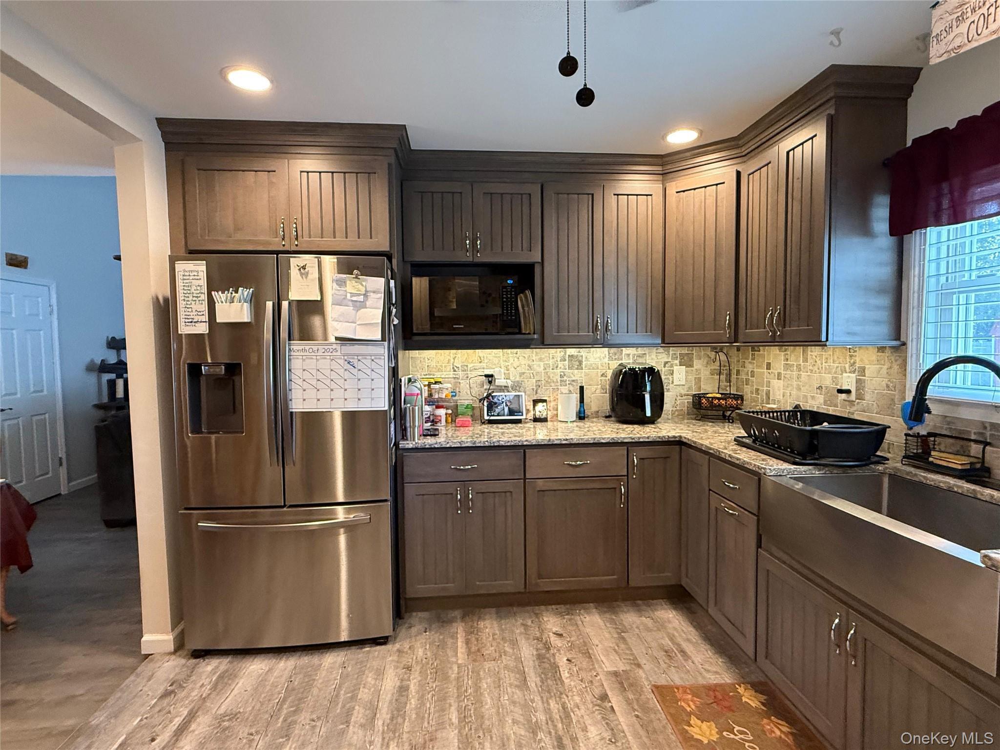 Single Family Glenmere Suffolk County, NY 11727, MLS-926689-5