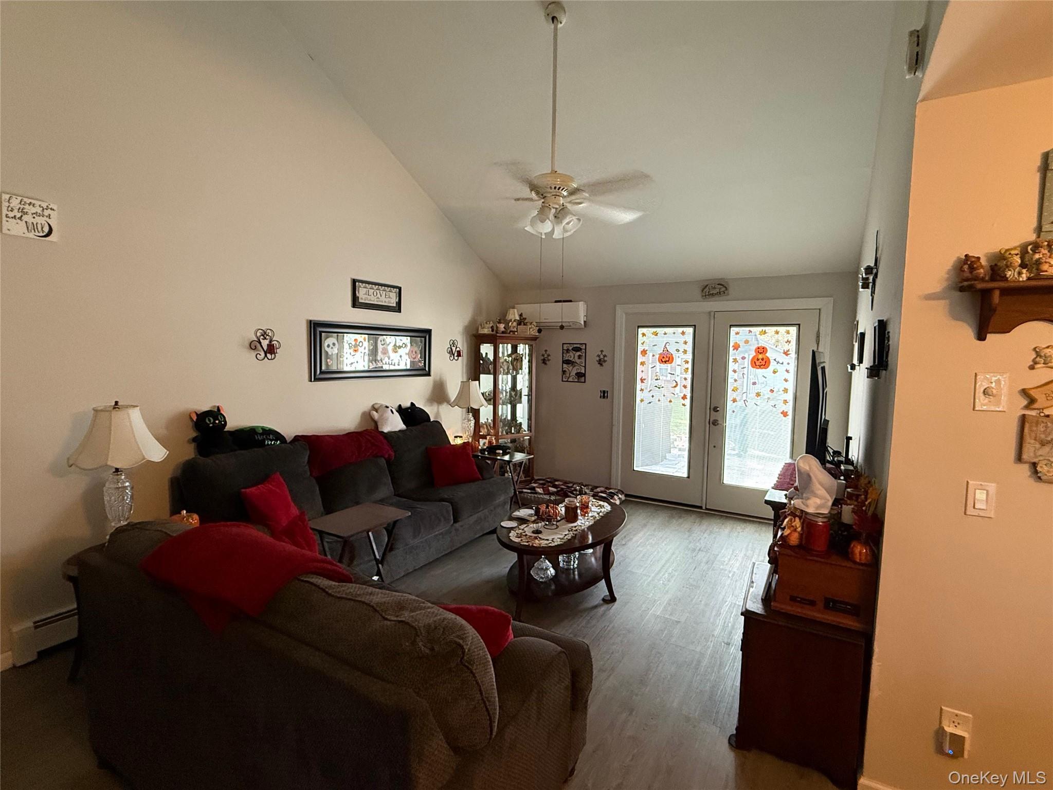 Single Family Glenmere Suffolk County, NY 11727, MLS-926689-9