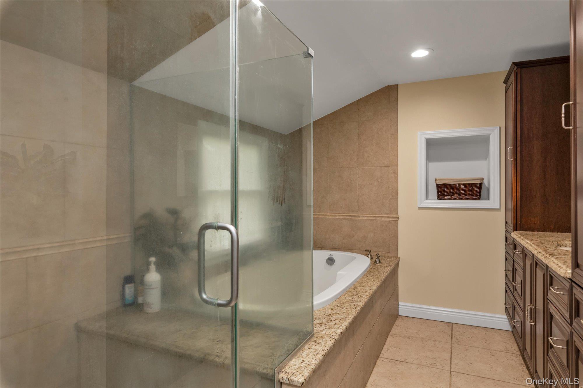 Single Family Cedar Swamp Nassau County, NY 11545, MLS-926700-13