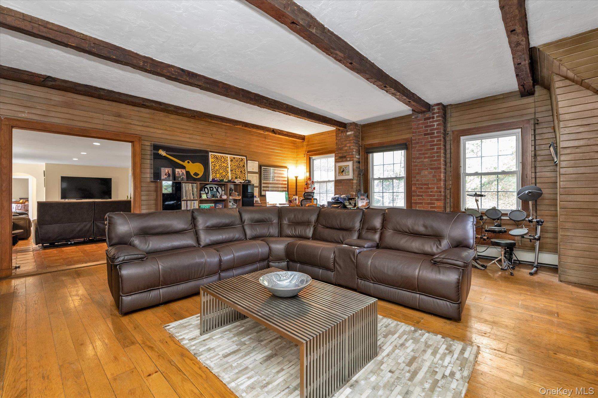 Single Family Cedar Swamp Nassau County, NY 11545, MLS-926700-9