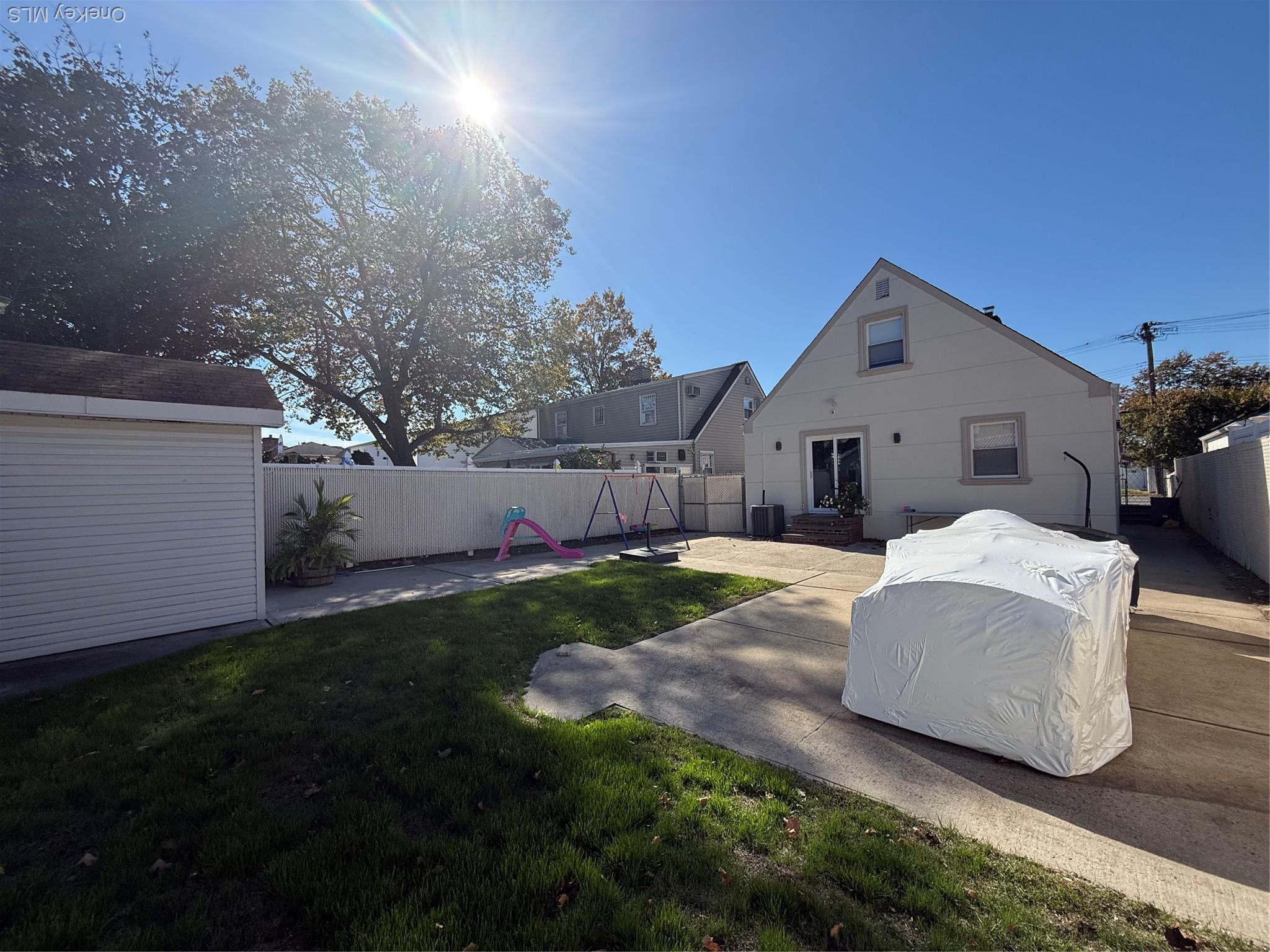 Single Family 84th  Queens, NY 11414, MLS-926713-29