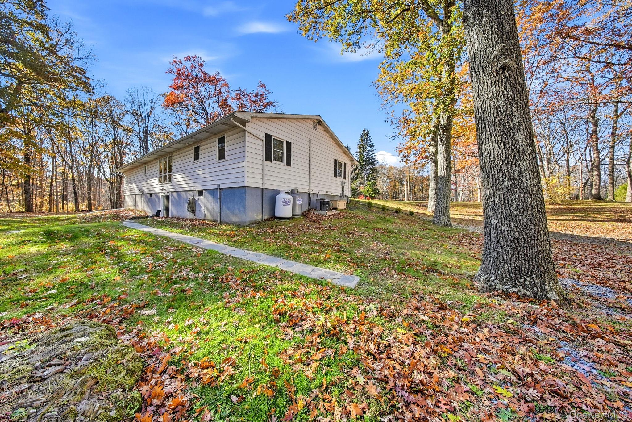 Single Family Shoddy Hollow Orange County, NY 10963, MLS-926716-29