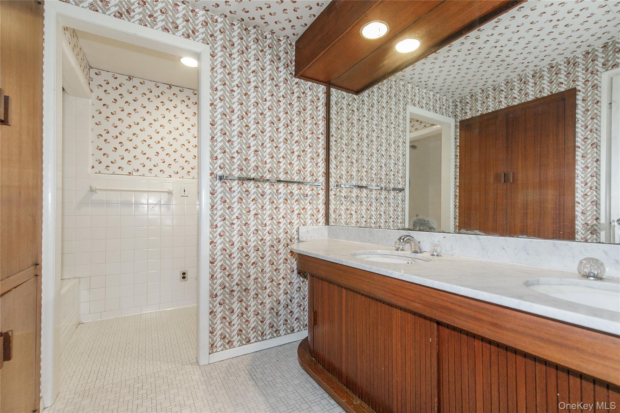 Single Family Vista Hill Nassau County, NY 11021, MLS-926723-20