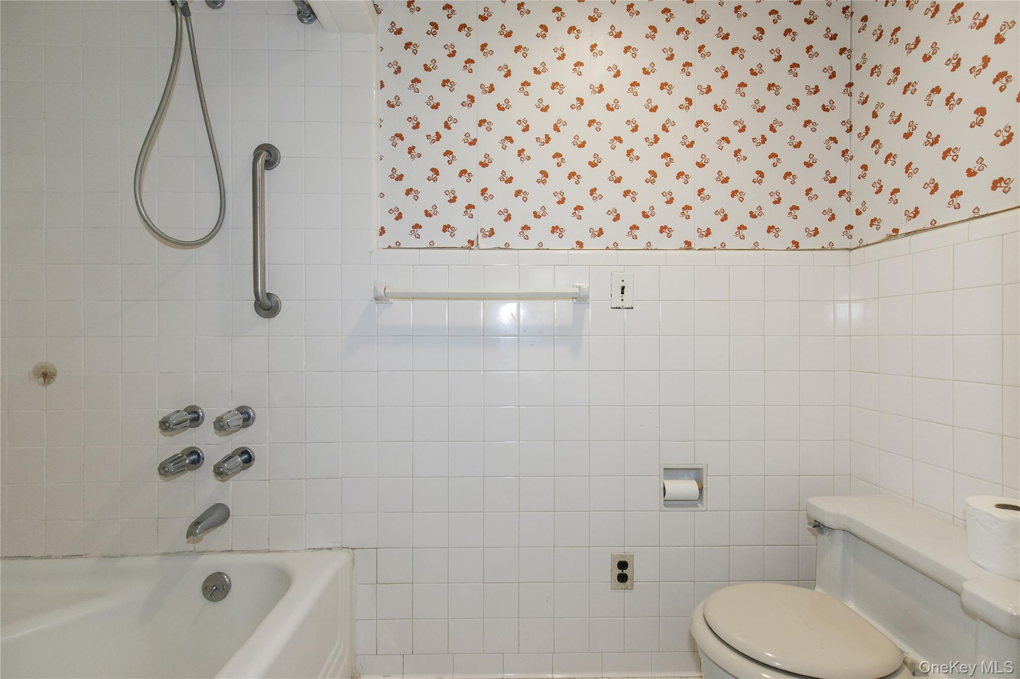 Single Family Vista Hill Nassau County, NY 11021, MLS-926723-21