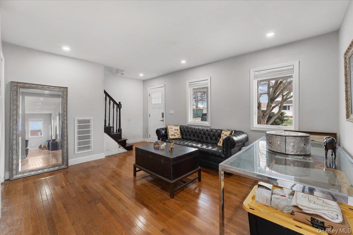 Single Family West Broadway Nassau County, NY 11557, MLS-926728-16