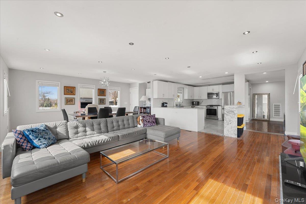 Single Family West Broadway Nassau County, NY 11557, MLS-926728-25