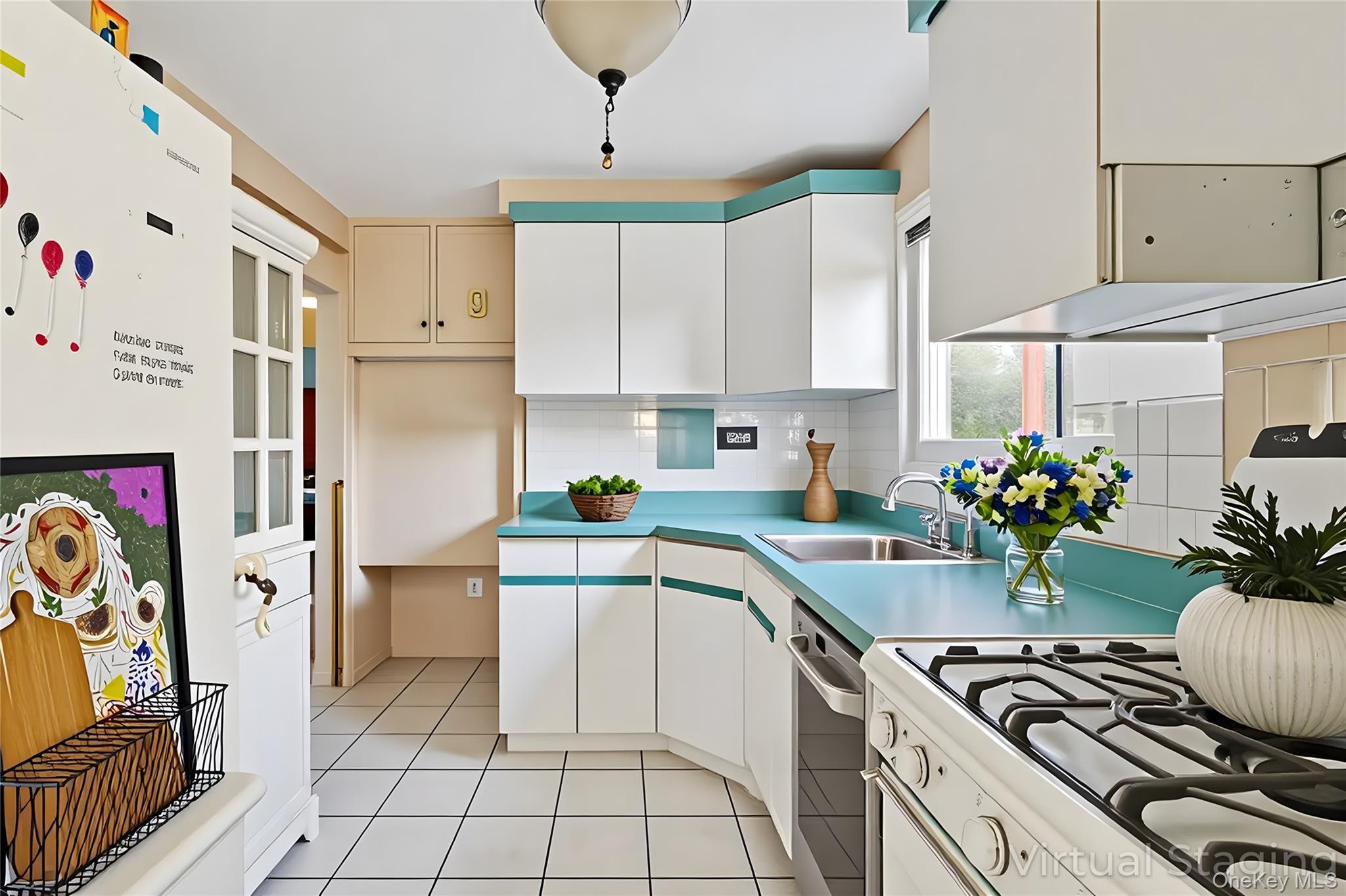 Single Family Old Town  Suffolk County, NY 11776, MLS-926745-11