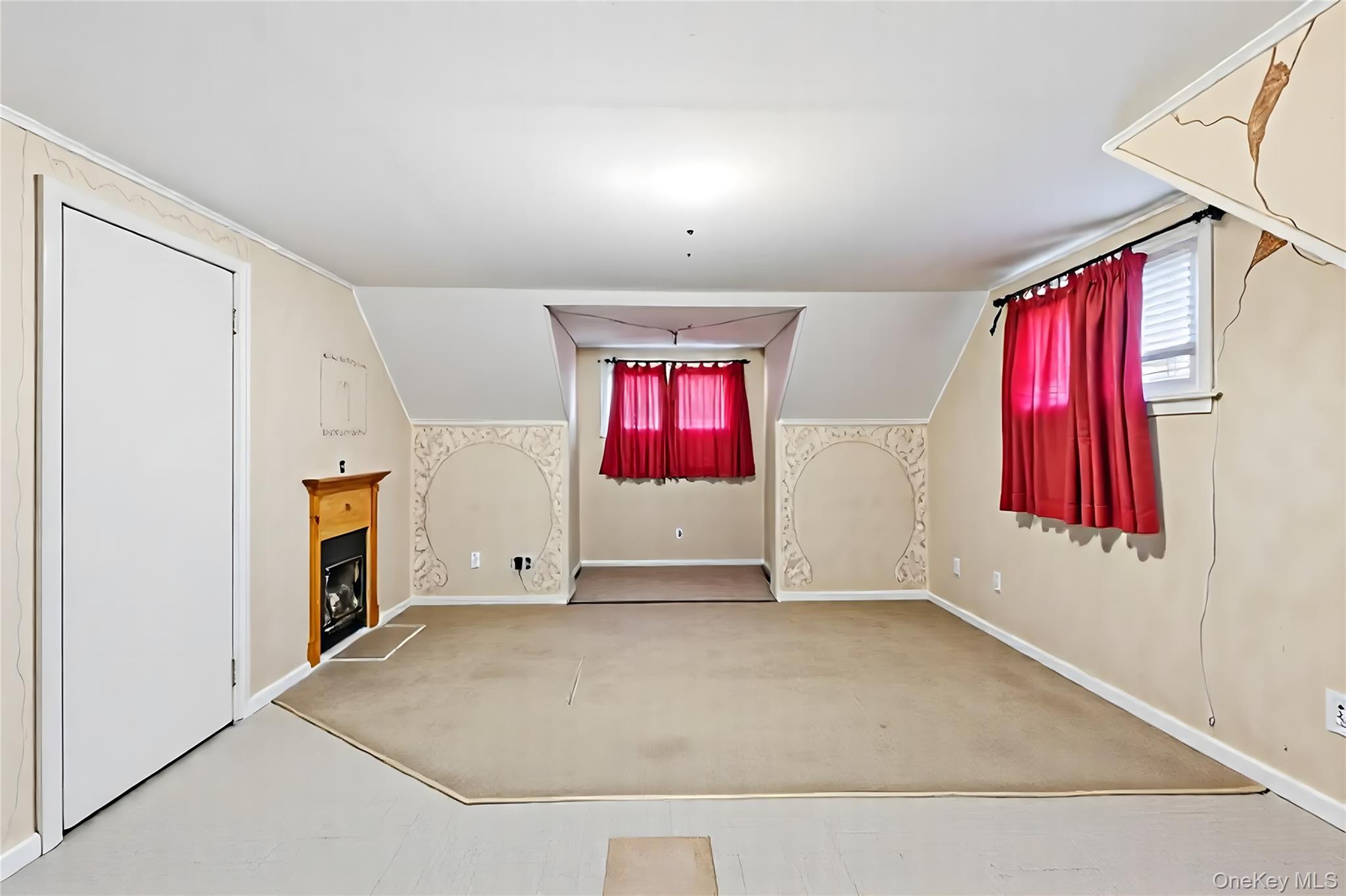 Single Family Old Town  Suffolk County, NY 11776, MLS-926745-24