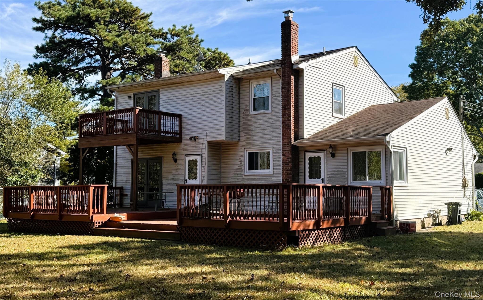 Single Family Banana Street  Suffolk County, NY 11722, MLS-926751-8