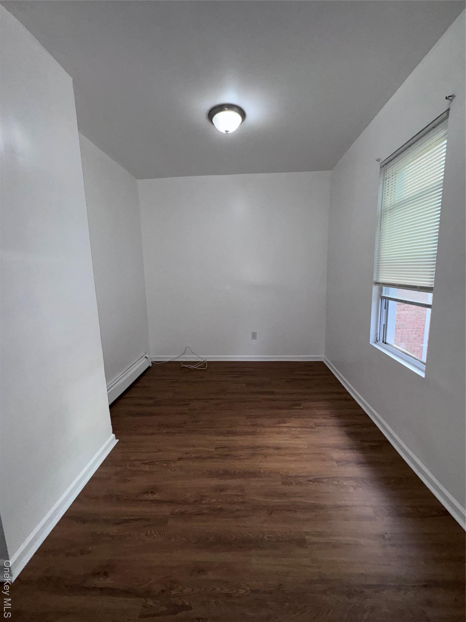 Apartment De Reimer  Bronx, NY 10466, MLS-926752-11