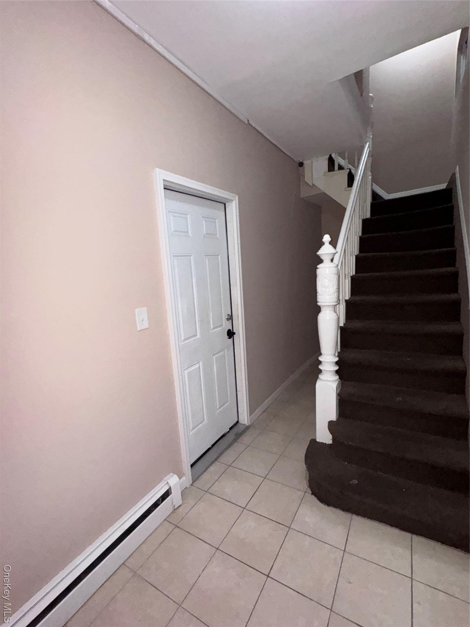 Apartment De Reimer  Bronx, NY 10466, MLS-926752-17