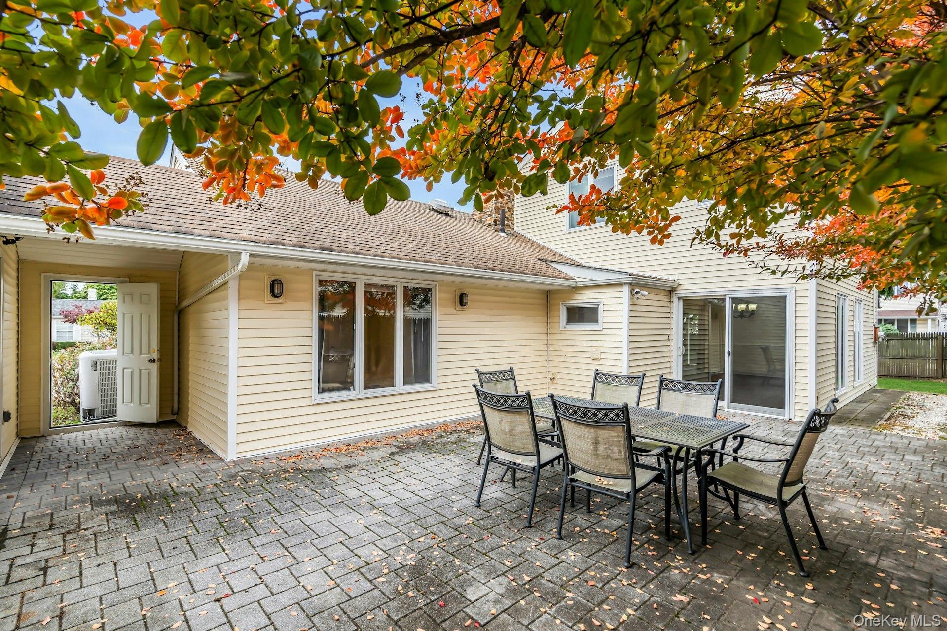 Single Family Greenway  Nassau County, NY 11791, MLS-926782-16