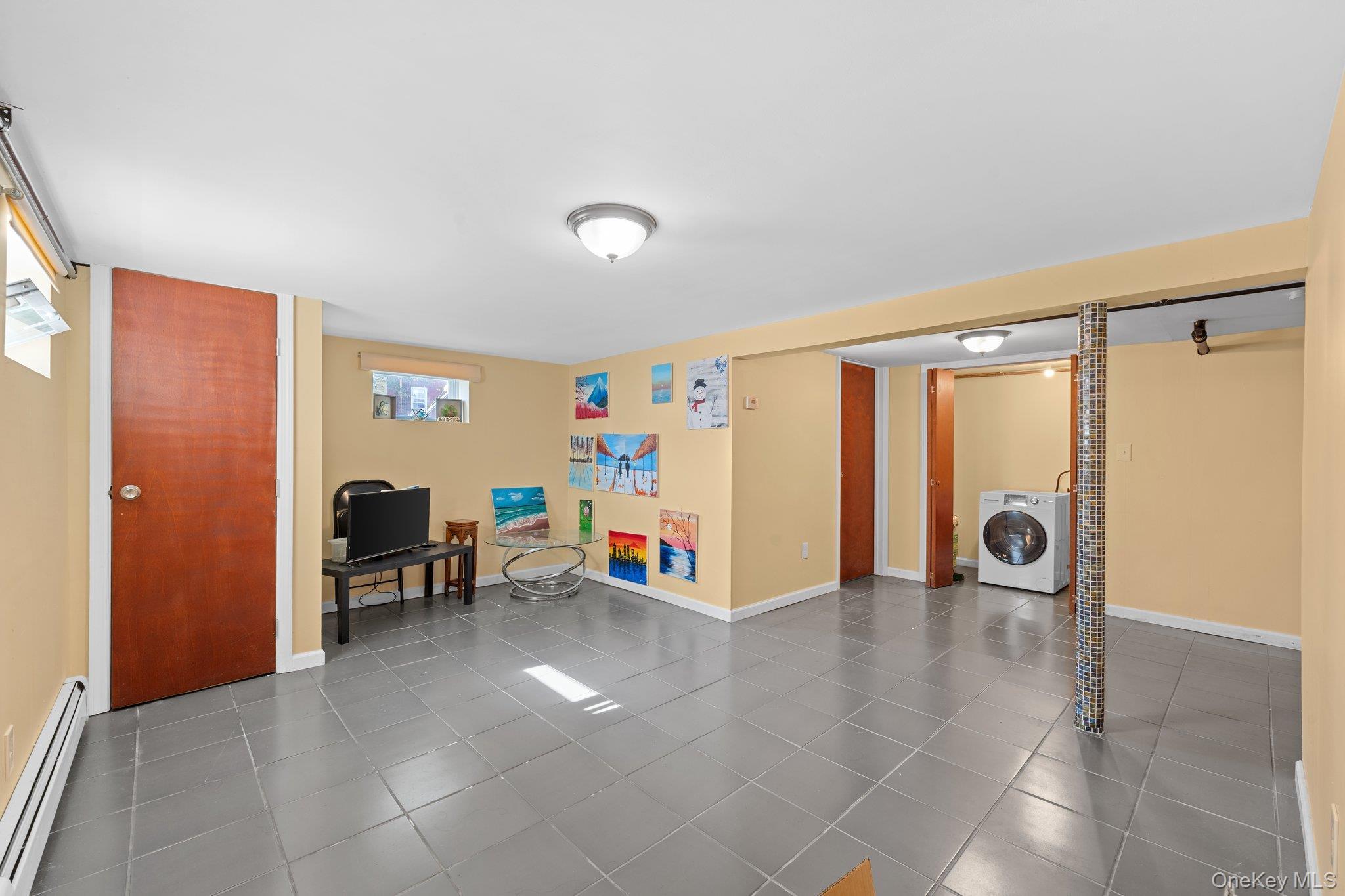 Single Family Miller  Nassau County, NY 11520, MLS-926794-25