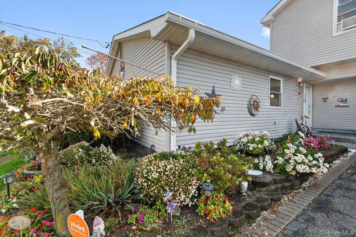 Single Family Richard Suffolk County, NY 11779, MLS-926796-30