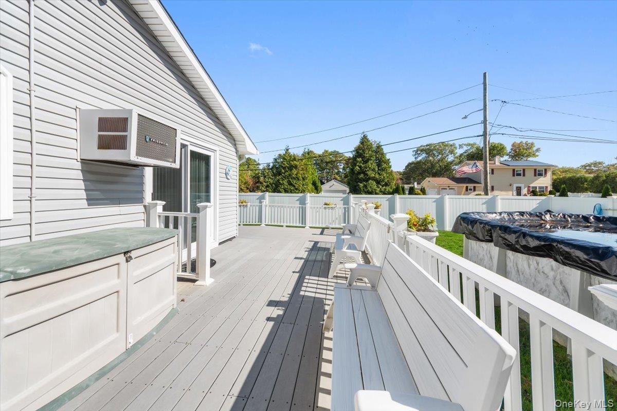 Single Family Richard Suffolk County, NY 11779, MLS-926796-33