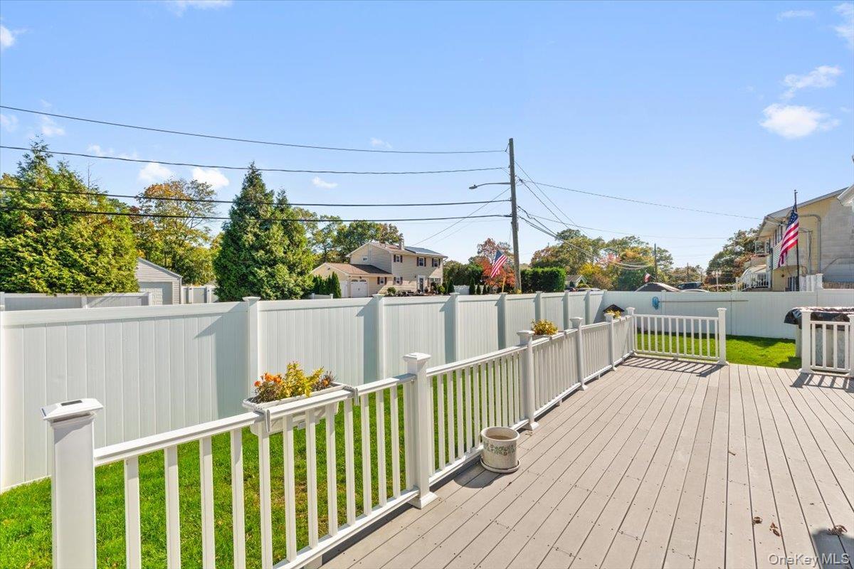 Single Family Richard Suffolk County, NY 11779, MLS-926796-35