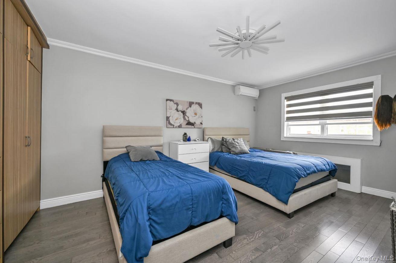 Single Family 69th Queens, NY 11367, MLS-926805-10