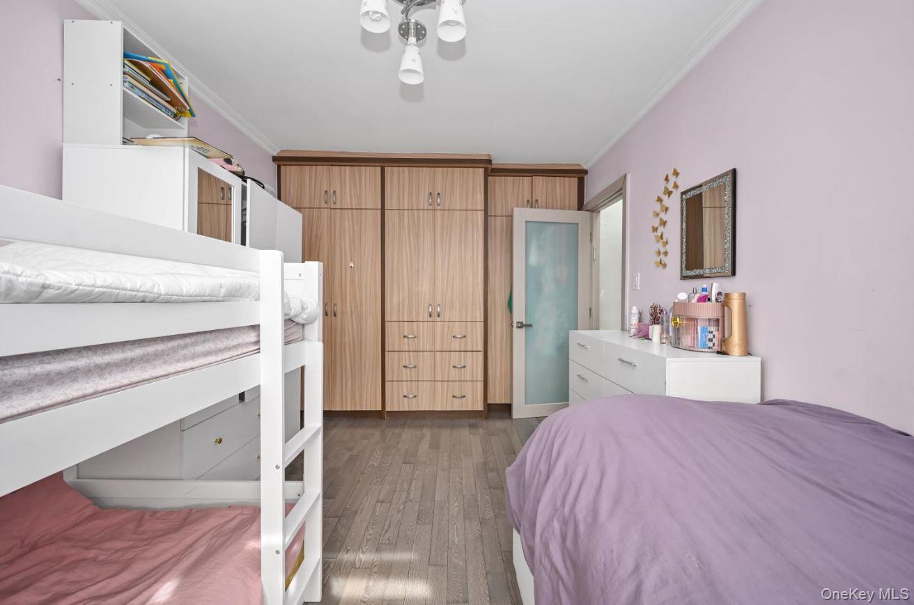 Single Family 69th Queens, NY 11367, MLS-926805-12