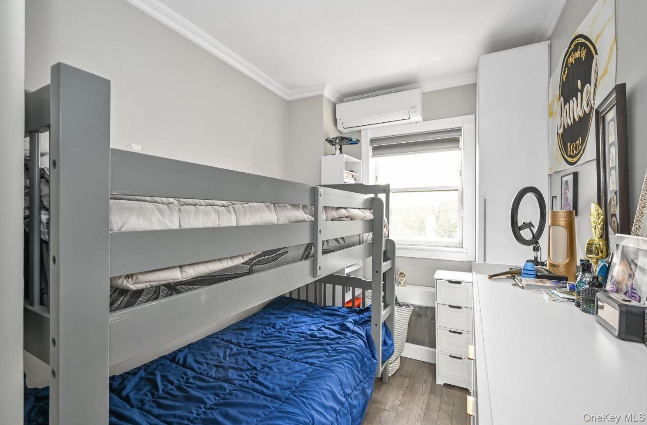 Single Family 69th Queens, NY 11367, MLS-926805-13