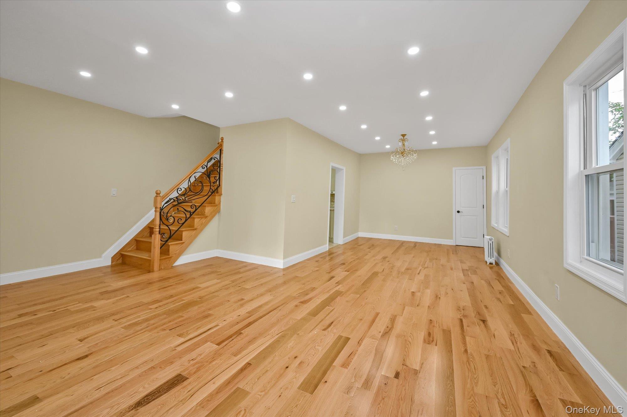 Single Family 197 Queens, NY 11412, MLS-926809-6