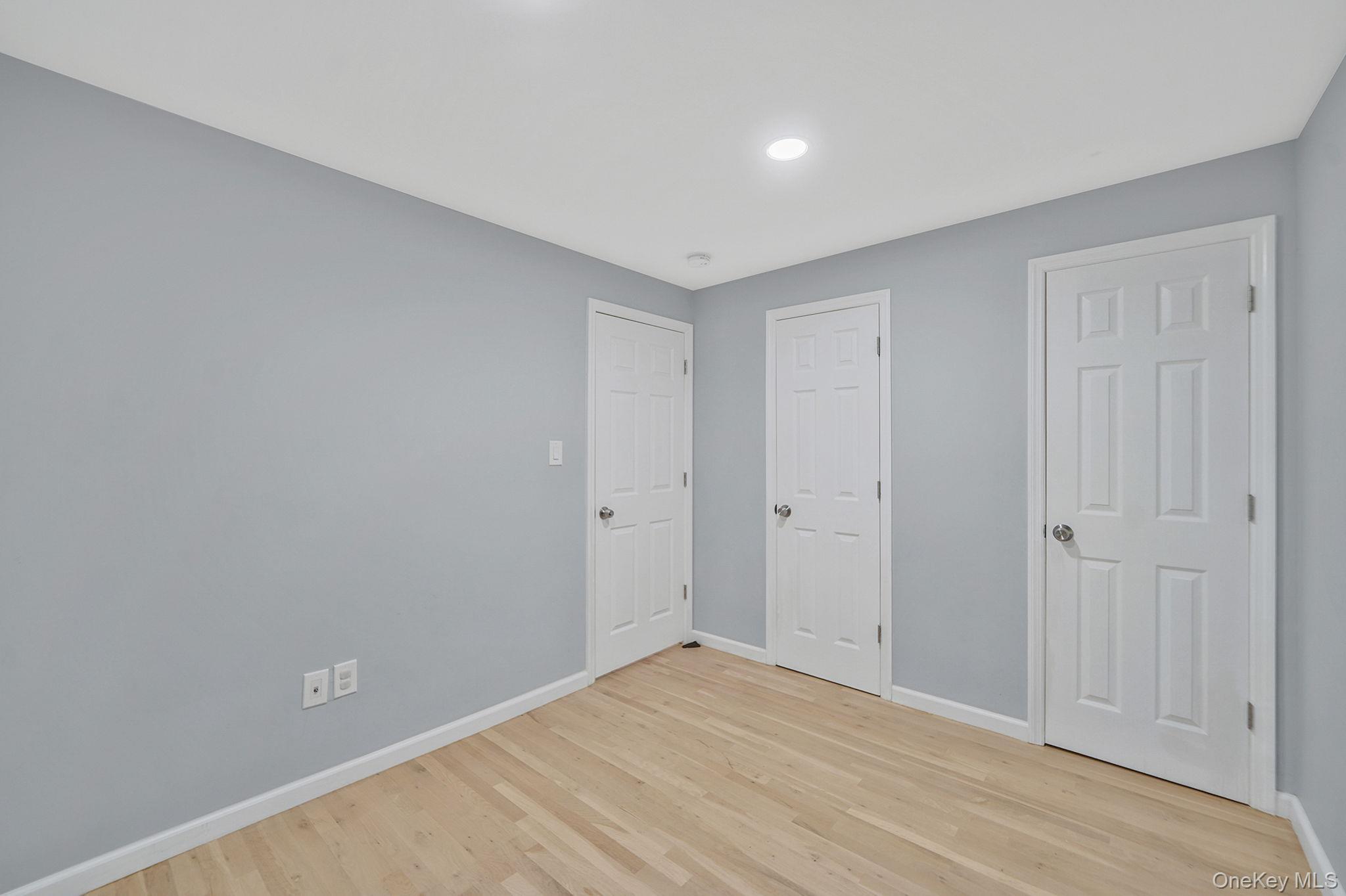 Single Family Pell  Suffolk County, NY 11703, MLS-926836-20