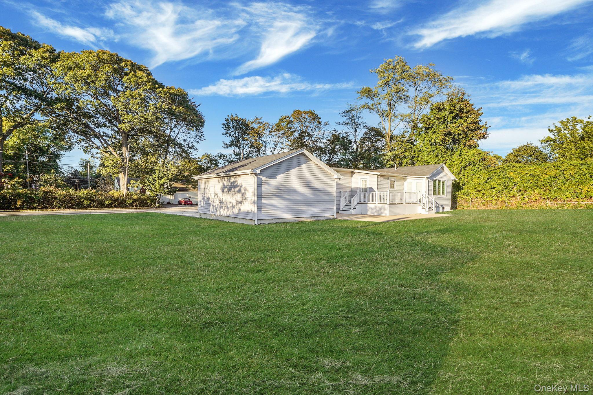 Single Family Pell  Suffolk County, NY 11703, MLS-926836-26