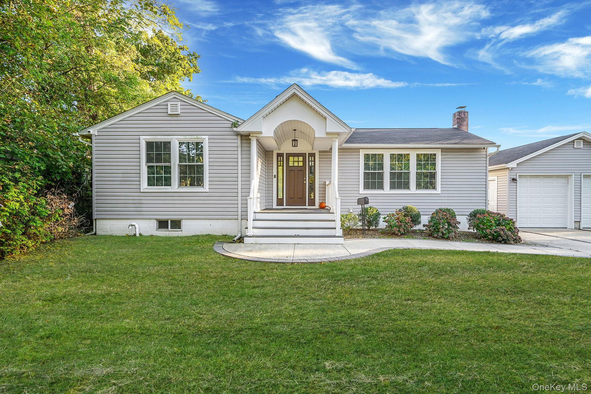 Single Family Pell  Suffolk County, NY 11703, MLS-926836-29