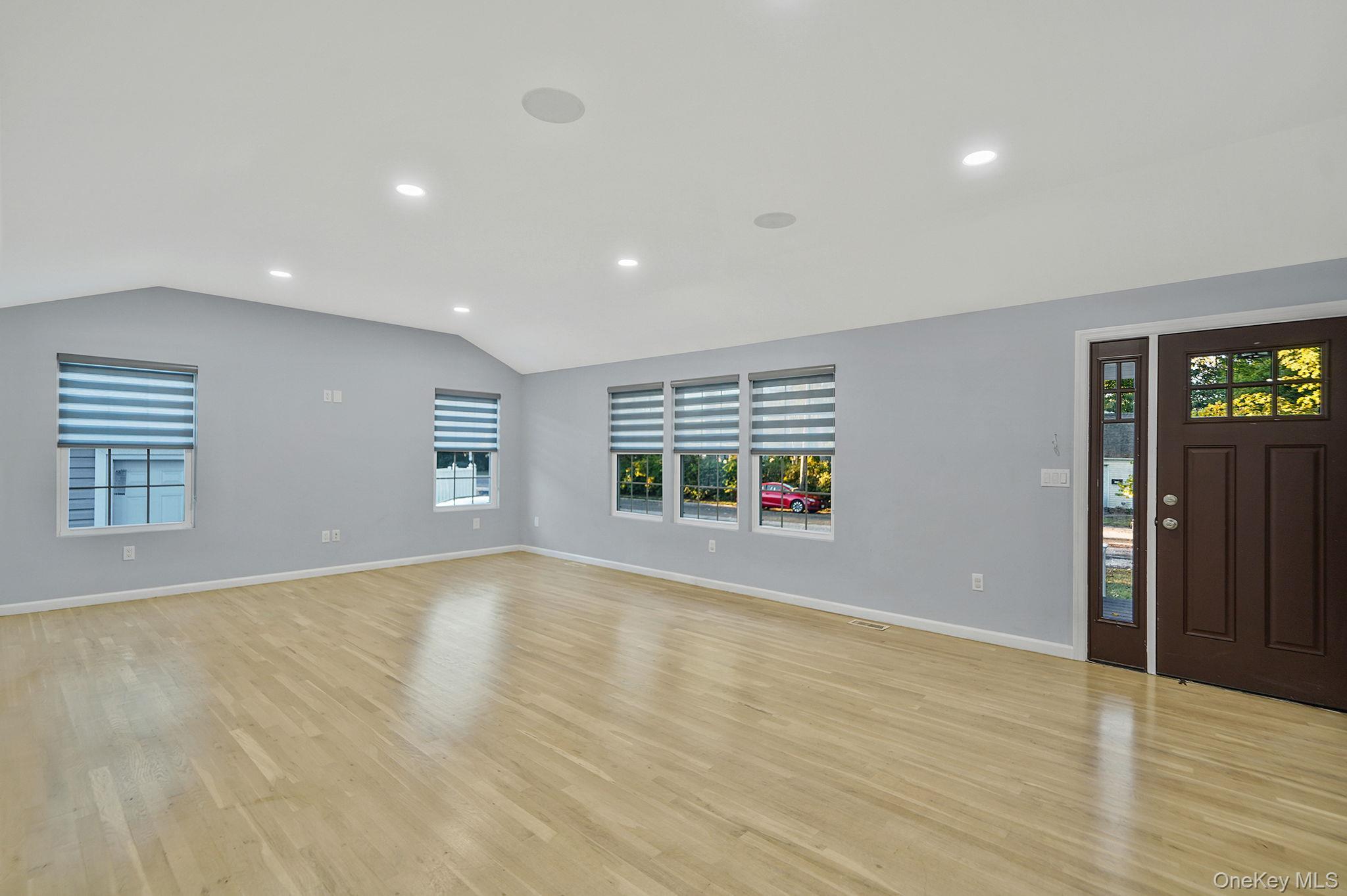 Single Family Pell  Suffolk County, NY 11703, MLS-926836-3