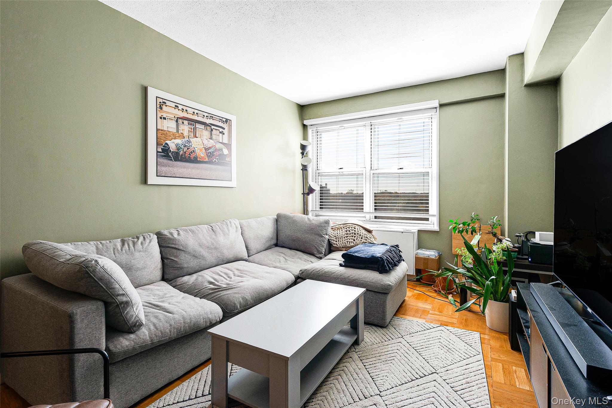 Apartment Queens Queens, NY 11375, MLS-926843-13