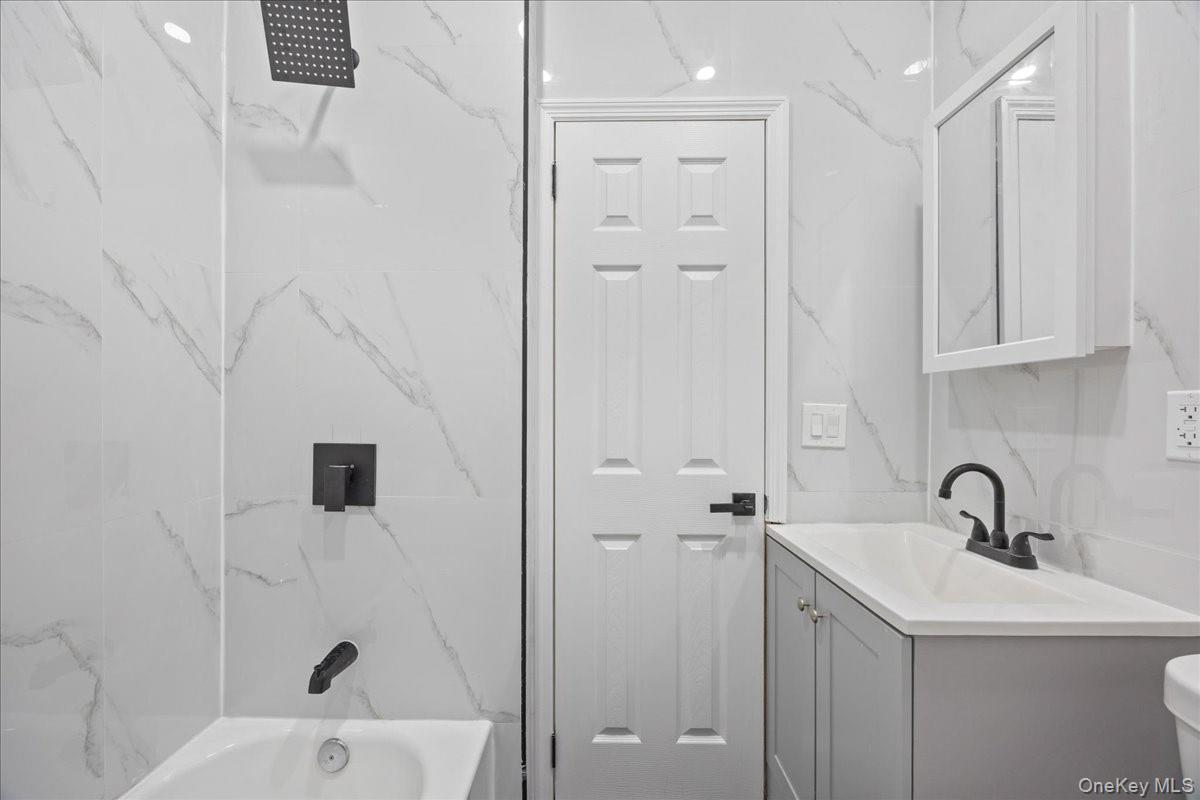 Single Family Webster  Staten Island, NY 10301, MLS-926860-10