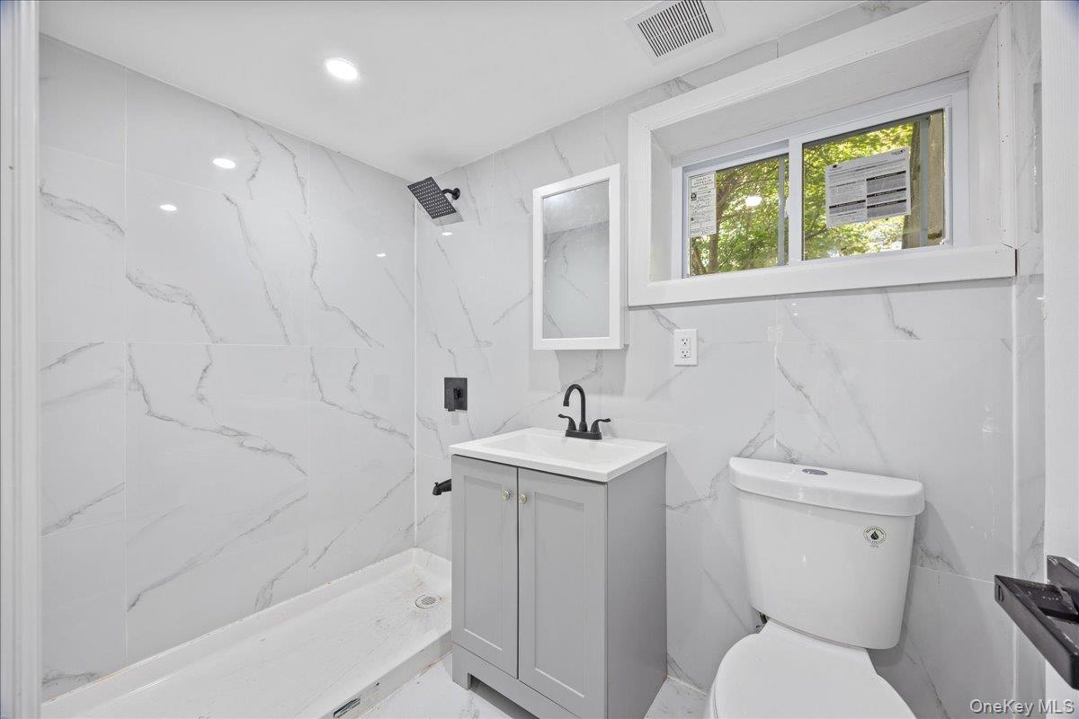 Single Family Webster  Staten Island, NY 10301, MLS-926860-20