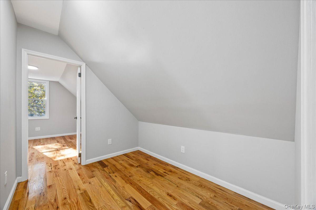 Single Family Webster  Staten Island, NY 10301, MLS-926860-21