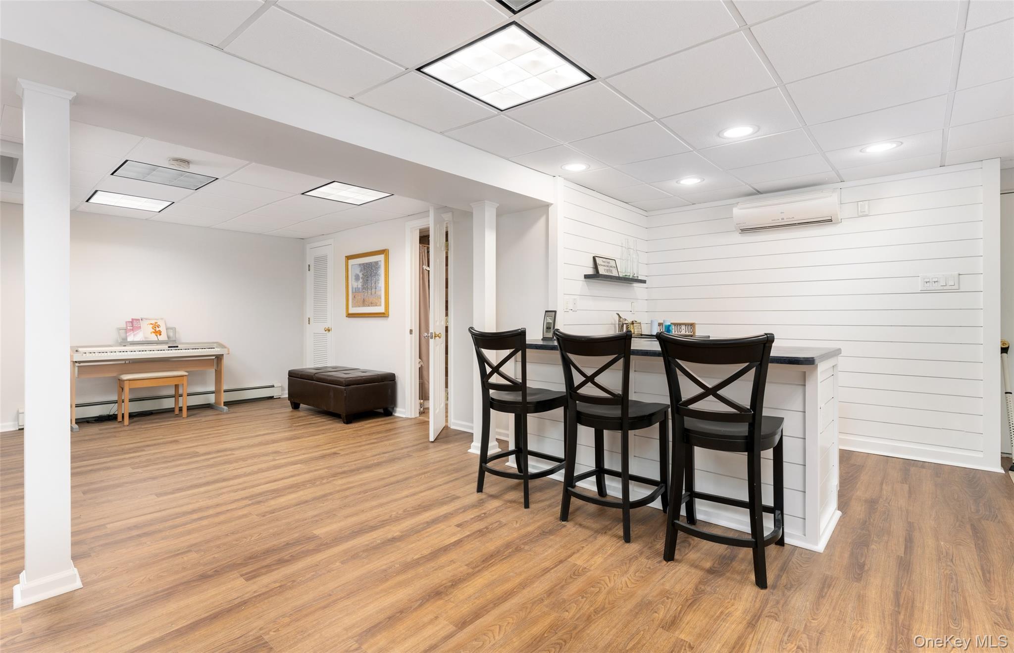 Single Family Washington Heights  Suffolk County, NY 11946, MLS-926880-23