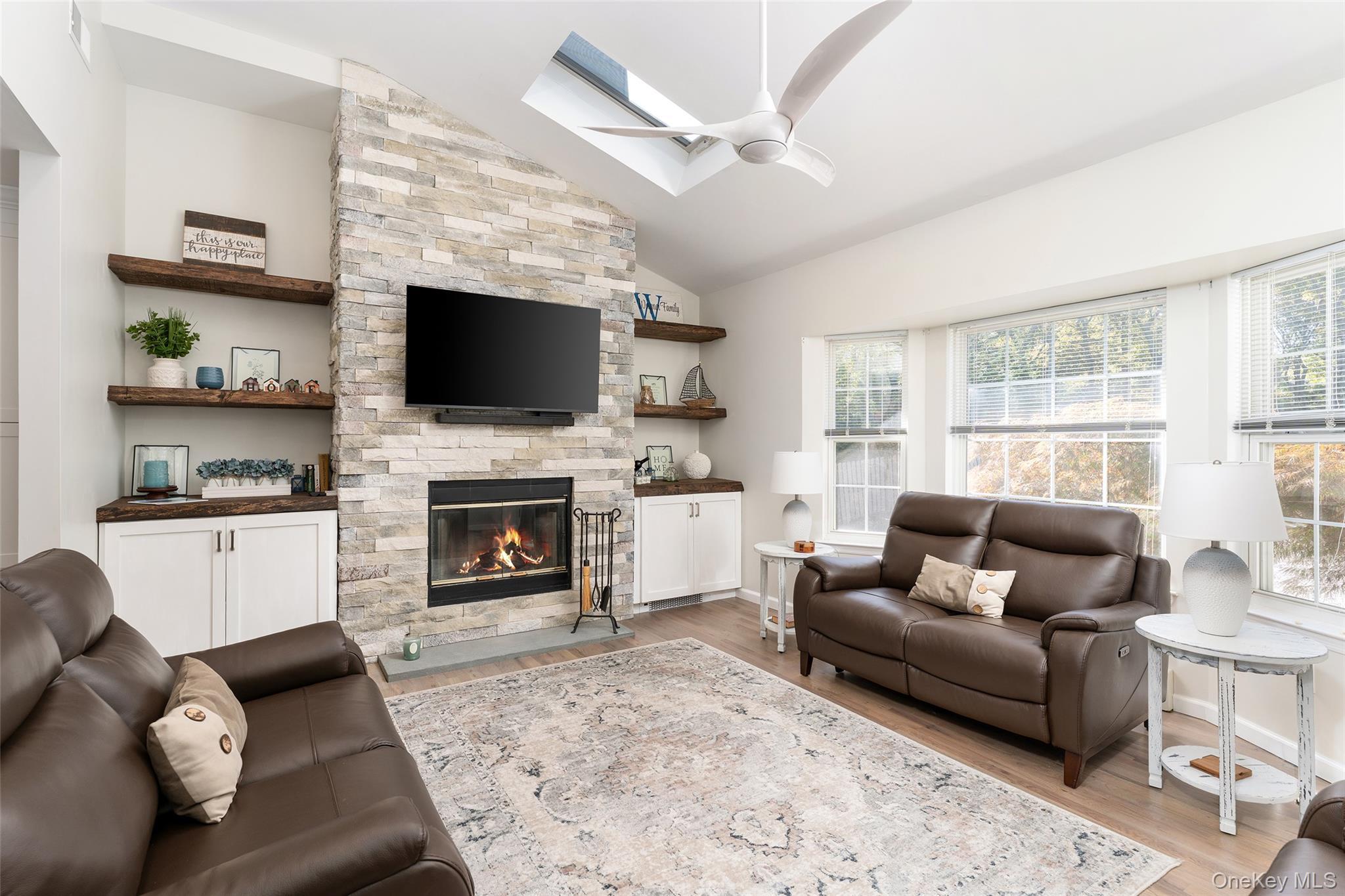 Single Family Washington Heights  Suffolk County, NY 11946, MLS-926880-4