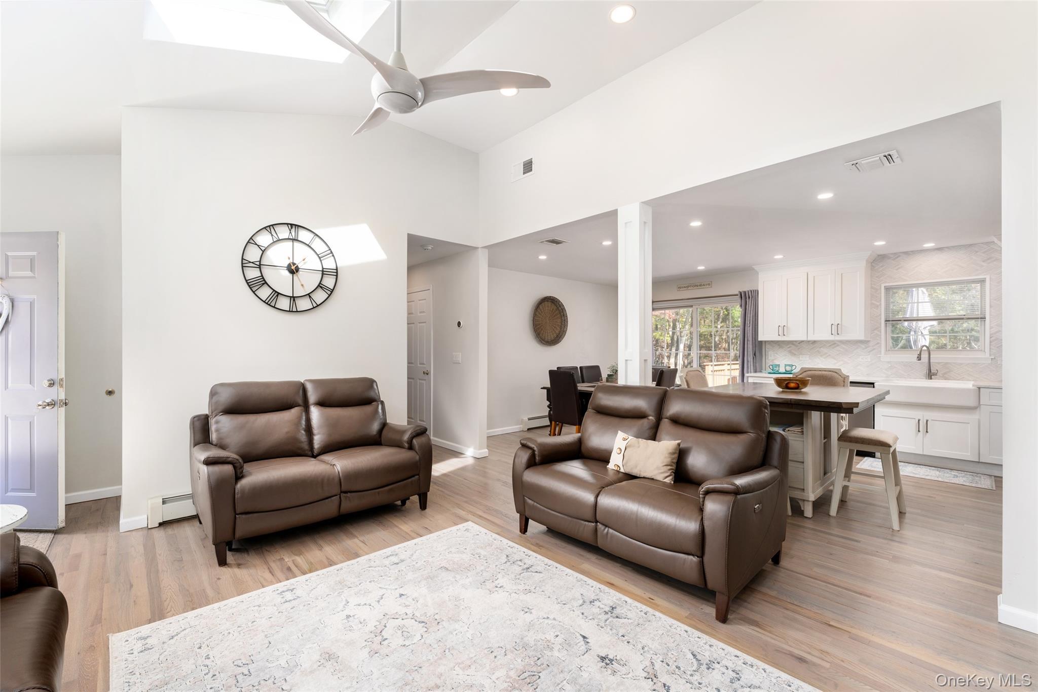 Single Family Washington Heights  Suffolk County, NY 11946, MLS-926880-6